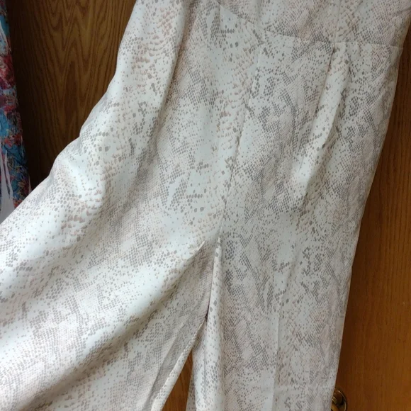 Loft Outlet Jumper SZ 4 Cream/Pink /Gray Design! - Picture 7 of 15